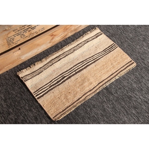 พรมวินเทจขนาดเล็ก 2.5x1.3 ฟุต พรมตุรกี พรมลายทางสีเบจ KLM - Product Image 4