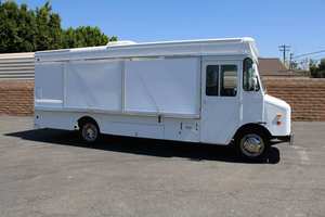 High Power Long Haul Used Truck Tractor Head 6x4 food Truck Diesel for Freight and Cargo <b>Transport</b> - Product Image 3