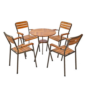 Ensemble table et chaises de café d'extérieur contemporain Moon 03 BCBCF257 - Durable et élégant pour le soleil et la pluie - Product Image 1