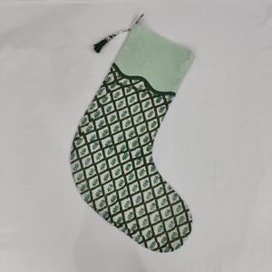 Venta al por mayor hecho a mano tejido impresión Digital suave ecológico Vintage algodón lujo indio Santa Claus forma calcetín de Navidad - Product Image 1