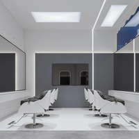 Mobili Futuristici per Salone di Bellezza con Specchio LED ad Arco in Acrilico Blu e Sedia Tulipano Bianca per Concept Beauty Salon