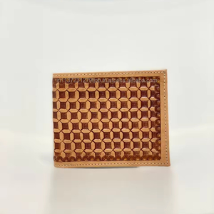 Nouveau concepteur Western motif repoussé à la main en cuir hommes portefeuilles longue fermeture éclair vente chaude mode élégant porte-monnaie cadeau pour lui - Product Image 2