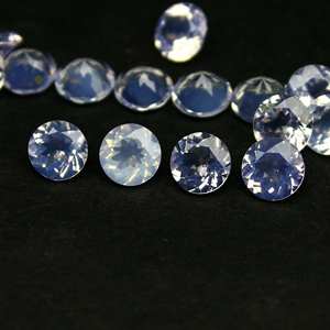 Vente en gros Excellent quartz lavande naturel sans défaut 3-3/4-5 MM Pierres précieuses en vrac de forme taillée à facettes avec options OEM - Product Image 1