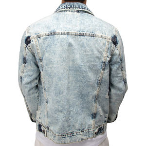 Veste en jean pour hommes en gros |   Veste en jean moderne à coupe ajustée avec poches poitrine et fermeture boutonnée - Product Image 2