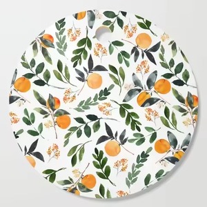 Planche à découper élégante avec des détails lisses offrant un mélange d'utilité et de style pour les espaces culinaires modernes - Product Image 5