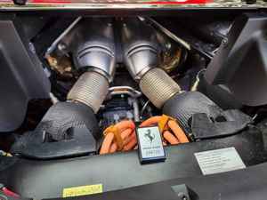 Muy NEAT 2023 F e r a r i 296 GTS 818-HP Twin-Turbo V6 Hybrid, Frenos de cerámica de carbono Increíble relación calidad-precio - Product Image 2