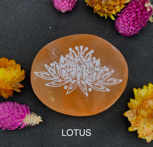 Plaque de charge en sélénite ronde de qualité supérieure/Plaques de charge en sélénite peintes à la main gravées au Laser de qualité supérieure - Product Image 5