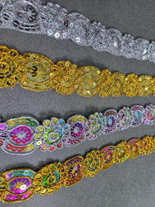 ผ้าโพลีเอสเตอร์/คอตตอนเนื้อนุ่ม แต่งเลื่อมตาข่ายเมทัลลิก ปักลายด้วยคริสตัล ลูกไม้สัมผัสนุ่ม สำหรับชุดเจ้าสาว ตกแต่งเลเฮนกา ส่งออกจำนวนมาก - Product Image 2