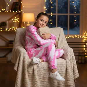 Conjunto Deportivo de Invierno para Niñas, Tie Dye Personalizado, Felpa de Algodón, Cálido y Moderno, Dos Piezas, Sudadera con Capucha y Pantalones Deportivos, Venta al Por Mayor OEM - Product Image 6