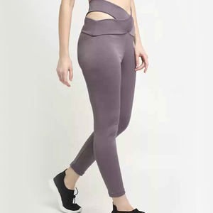 Legging de fitness tricoté de haute qualité pour femmes de différentes tailles - Product Image 4