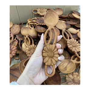 Outils de cuisson en bois naturel durables et magnifiques: cuillères artisanales avec poignées robustes, approvisionnement en vrac. - Product Image 1