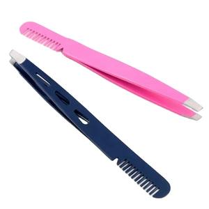 Pinzas profesionales para cejas de acero inoxidable con punta inclinada 2 en 1 de doble extremo con estilo de peine para extensiones de corte de depilación - Product Image 1