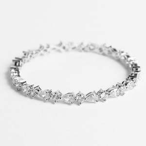 Fino # Brazalete Solitario de Plata de Ley 925 con Circonita Suiza y Baño de Rodio - Regalo para Mujeres y Niñas - Product Image 3