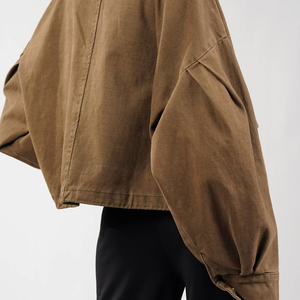 Precio al por mayor personalizado de moda llano mujeres Crop Top chaqueta de invierno cálido Crop Bomber chaquetas para la venta en el precio barato - Product Image 5