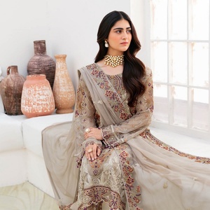 Trajes de gasa bordados hechos a mano para mujer, ropa de fiesta de lujo de 3 piezas Ramsha Volume CHEVRON Ready Wear, ropa India pakistaní - Product Image 4