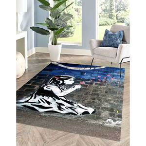 Alfombra Estampada con Burbujas Rosas - Diseño Único de Graffiti Banksy para Espacios Modernos, Alfombra de Terciopelo - Product Image 1
