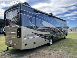 Clean 2018 Fleetwood Bounder 34S d'occasion - Product Image 5