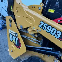 Compre hoy mismo las cargadoras compactas Cat modelo 226D3 con opciones de entrega rápida y calidad premium para un rendimiento duradero. - Product Image 5