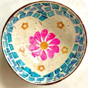 <b>Heart</b> Design Coconut Shell MOP Inlay <b>Bowl</b> Eco-Friendly Table Top Kitchen Ware for Valentine's Day Customized Technique Vietnam - Product Image 3