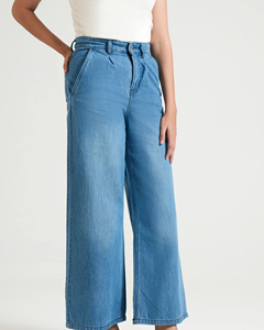 Jeans décontractés taille haute personnalisables de haute qualité bleu clair pour femmes Fourniture OEM Pantalon court par Huzaifa Produit - Product Image 5