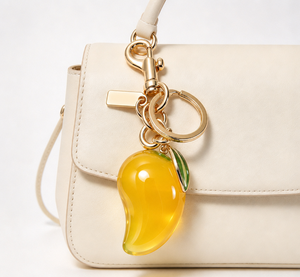 Llavero de mosquetón de acrílico con cereza roja y pimiento, bonito colgante portátil para bolso, colgante de cristal de cuarzo transparente, regalo de cumpleaños - Product Image 5