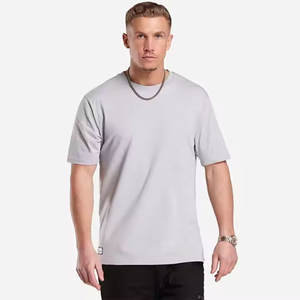 T-shirt unisexe 100% coton, vente chaude, 220 grammes, mode streetwear, impression personnalisée en relief, logo, t-shirt homme vierge avec motif uni - Product Image 4
