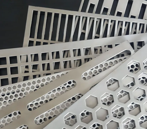 Lamiera Forata in <span class=keywords><strong>Metallo</strong></span> / Foglio di <span class=keywords><strong>Metallo</strong></span> Perforato / Piastra in Ferro con Rete Metallica Forata Decorativa a Fori Rotondi - Product Image 2