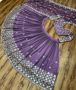 Tissu confortable Lehenga, dernière conception de haute qualité pour la fabrication indienne avec un prix de gros - Product Image 6