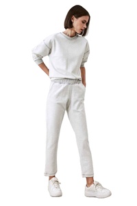 Survêtements d'entraînement personnalisés en coton épais à capuche pour femmes, vêtements de sport, coupe classique - Product Image 4