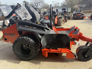 Tondeuse autoportée professionnelle 2026 Bad Boyy Outlaw Rebel 5400 54 pouces à rayon de braquage zéro 27HP Kawasaki FX850V Hydro-Gear 4400 - Product Image 4
