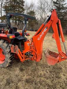 2021 Kubota L2501ตีนตะขาบรถตักดิน4x4ปั๊มแบริ่งเครื่องยนต์ส่วนประกอบหลักชนิดเคลื่อนที่ - Product Image 2