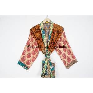 Kimono de Seda Hecho a Mano en India, Bata de Estilo Bohemio, Ropa de Estar, Kimono para Mujer, Manga Larga, Bata de Novia - Product Image 2