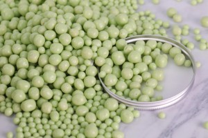 Bon prix Fabricant et fournisseur de produits de vente au détail OEM/ODM Boules de chocolat croustillantes de haute qualité composées de chocolat solide HALAL au thé vert - Product Image 3