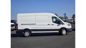 Ford E-Transit Cargo Van T-350 2022, Techo Mediano de 148 Pulgadas, 9500 GVWR, Tracción Trasera, Usada en Excelentes Condiciones - Product Image 4