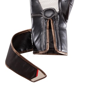 Gants de boxe professionnels personnalisables en cuir PU noir, antidérapants, avec fermeture auto-agrippante, logo personnalisé pour l'entraînement en arts martiaux pour adultes - Product Image 6