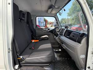 Camión de carga Fuso Canter 7C18AMT 4x2, camión tractor diésel Euro 6, transmisión automática, carga de 31-40T - Product Image 3