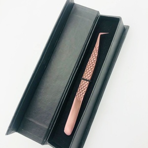 Pinzas para Pestañas de Acero Inoxidable Color Oro Rosa de 90 Grados NOMEX INTERNATIONAL ET-AH-039, con Punta Puntiaguda y Logotipo Personalizado al por Mayor - Product Image 1