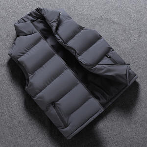Chaleco de poliéster/algodón a prueba de viento para hombre con bolsillos Chaqueta sin mangas Chaleco acolchado de burbujas personalizado cálido grueso para hombre con bolsillos - Product Image 3