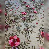 Meilleur Prix Tissu Chiffon Perlé de Luxe Fait Main 100% Polyester Haute Qualité Tissé Zircon Dobby pour Mariage Export Direct Inde