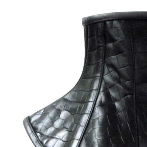 Corset en cuir noir texturé crocodile - Product Image 5