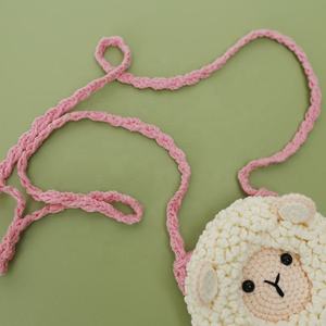 Bolso de Teléfono Móvil Tejido a Crochet, Diseño de Oveja, Hecho a Mano, Accesorio de Moda - Product Image 4
