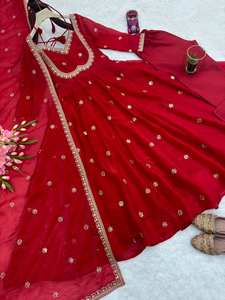 Vestido Largo Anarkali de Seda Estilo Indio Tradicional con Lentejuelas, Traje de Fiesta para Mujer con Dupatta de Diseñador - Product Image 4