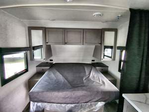 Super Solde 2024 2025 Starcrafts Super Lite, caravane de voyage moderne légère en acier inoxydable, capacité 3/4 personnes - Product Image 4