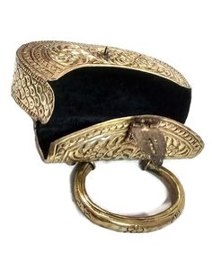 Bolso de mano de latón de lujo para looks festivos, hecho a mano, estilo étnico, para mujer, ideal para bodas reales. - Product Image 1
