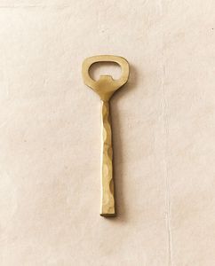 Décapsuleur plat moderne en laiton coulé fait à la main personnalisé de haute qualité en gros Aluminium Métal Durable Bar de restaurant - Product Image 3