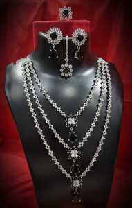 Ensemble de collier en couches de diamants américains de haute qualité en argent polonais avec boucles d'oreilles et Maang Tikka pour les bijoux de mode de fête - Product Image 2