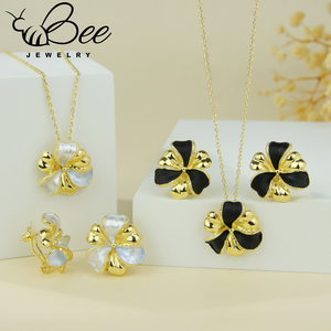 Conjunto de collar y aretes florales chapados en oro de 14k de alta calidad, exquisitos conjuntos de joyería africanos para mujer. - Product Image 1