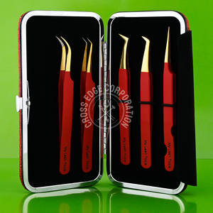 Pinzas de extensión de pestañas Punta de fibra Pinzas de extensión de pestañas Punta de 75 90 grados Pinzas de aislamiento Color rojo mate con punta dorada - Product Image 6