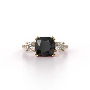 Bague de fiançailles mignonne en or blanc avec trois pierres de diamant de laboratoire noir et blanc taille coussin - Product Image 6