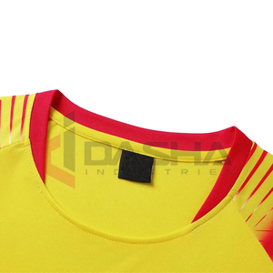 2024 ensemble de maillots de football personnalisés en gros uniforme de football pour hommes costume de football personnalisé pour adulte et enfant avec chemise - Product Image 2